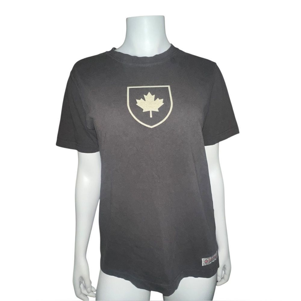 Red Canoe Canada Heritage Collection Logo Slate T-Shirt Mens Small EUC